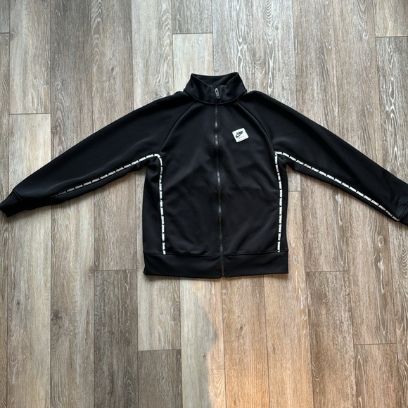 BOYS JORDAN ZIP UP TRACK JACKET - Picture 2 of 5